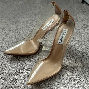 Steve Madden Tan Stiletto Heels